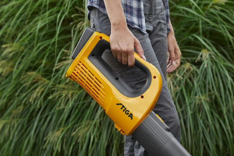Akku-Gebläse 20V 4Ah BL 100e Kit - STIGA