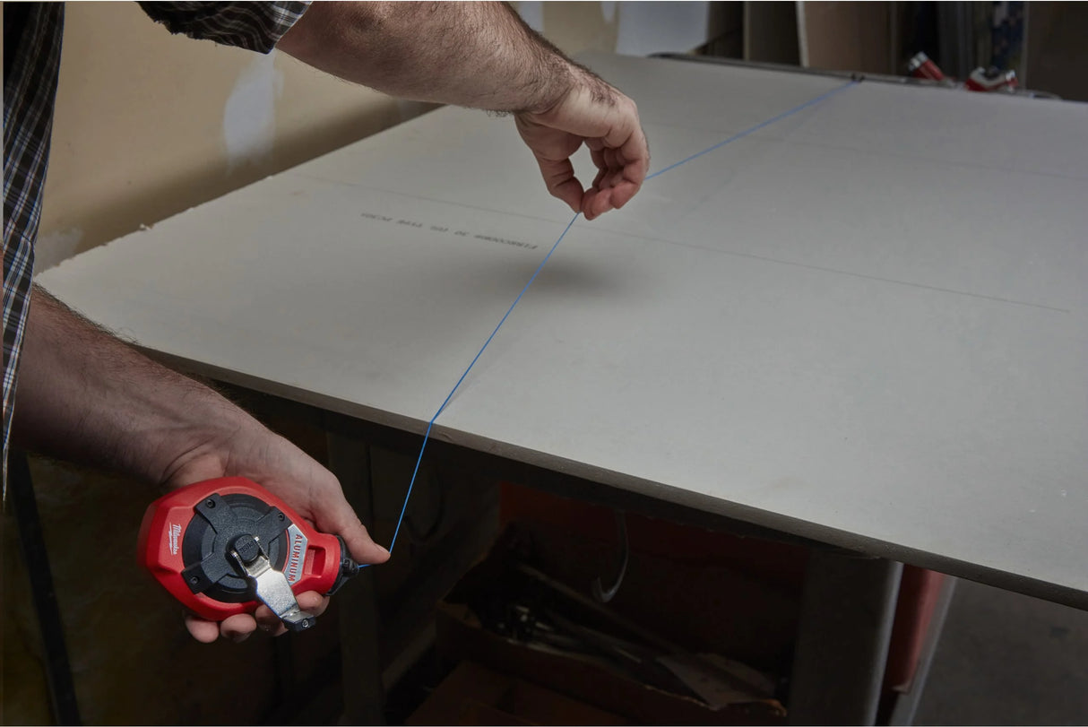 Milwaukee – Tracciatore Linea Fine | 30m | Corpo Alluminio | + Ricarica Gesso