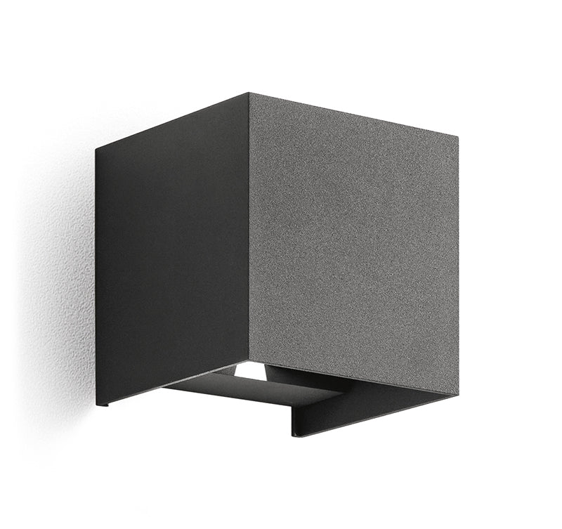 Applique GEA LED 2 x 5W IP54 luce naturale 4000K doppio fascio regolabile