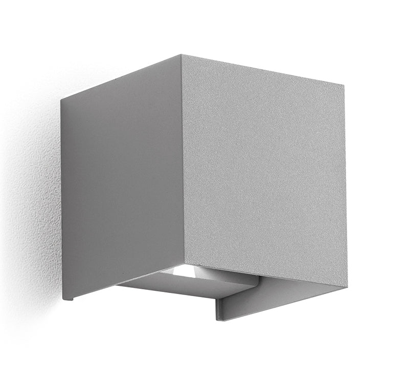 Applique GEA LED 2 x 5W IP54 luce naturale 4000K doppio fascio regolabile