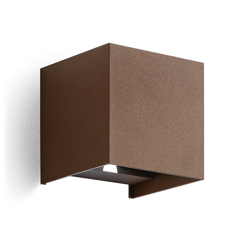 Applique GEA LED 2 x 5W IP54 luce naturale 4000K doppio fascio regolabile