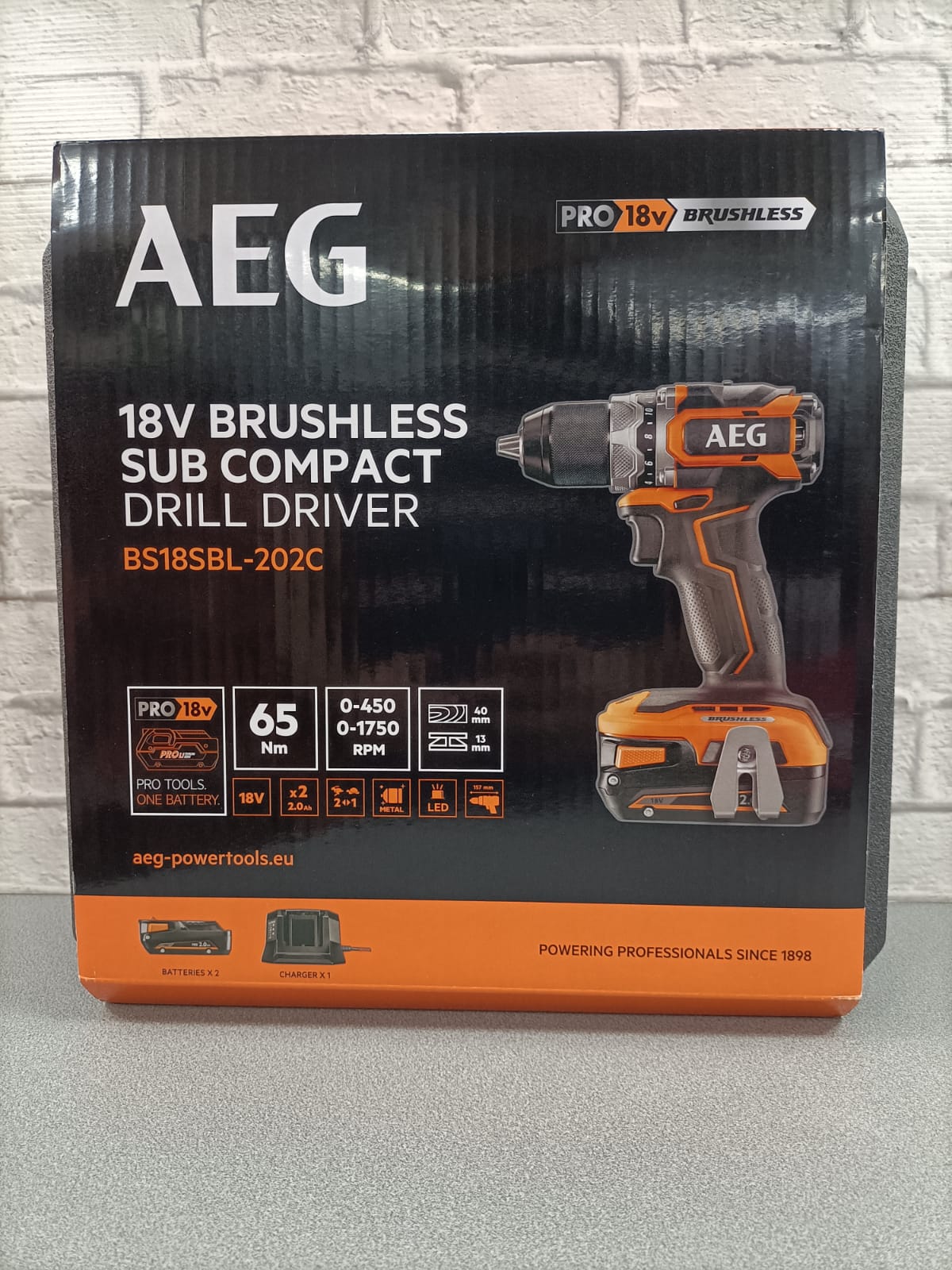 Trapano avvitatore SubCompact 18V Brushless con 2 batterie da 2.0Ah in valigetta - BS 18SBL-202C AEG