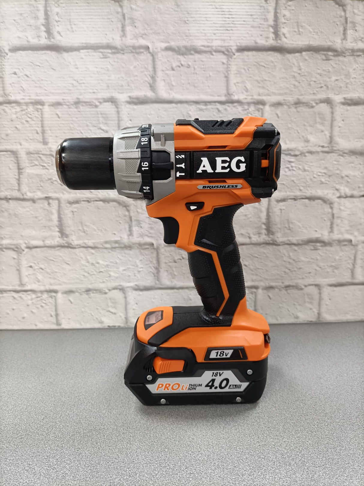 BRUSHLESS impact drill in toolbox With 2 x 4.0Ah batteries - AEG