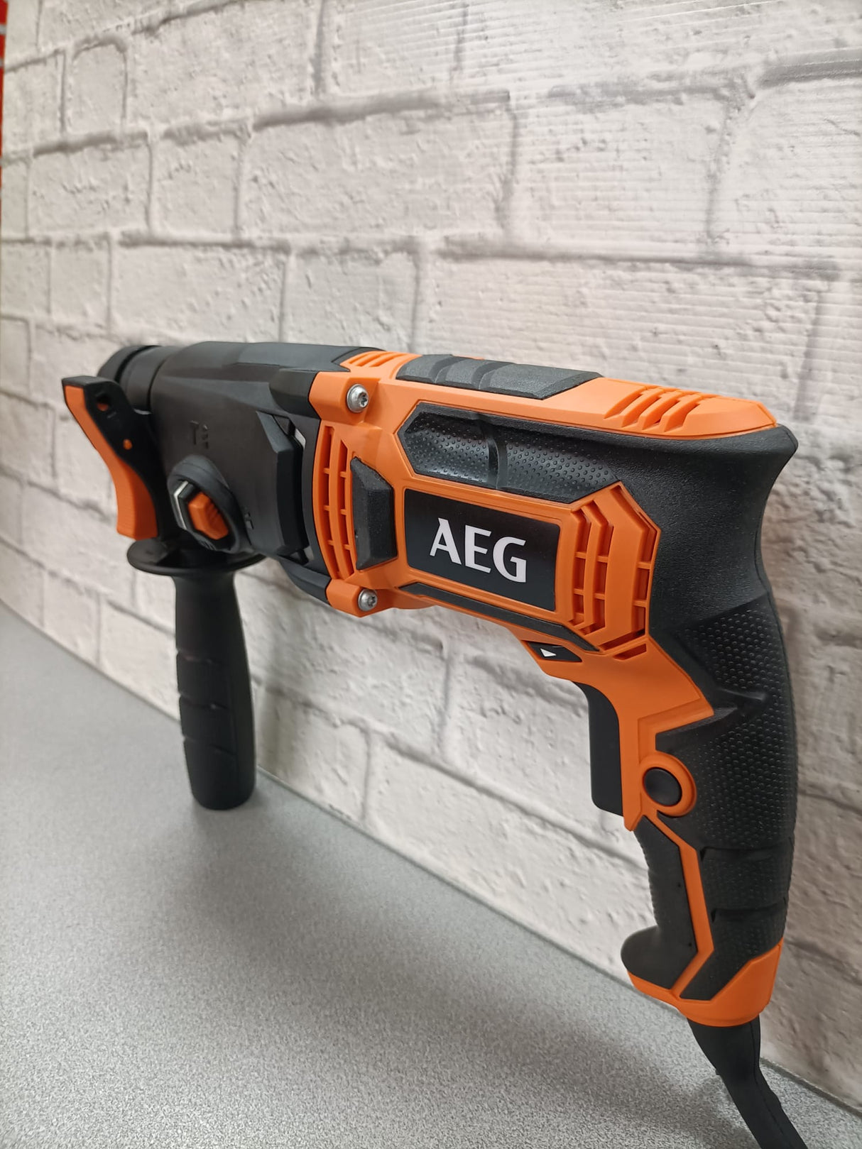 Kombinierter Bohrhammer SDS-PLUS - KH 24 IE - AEG