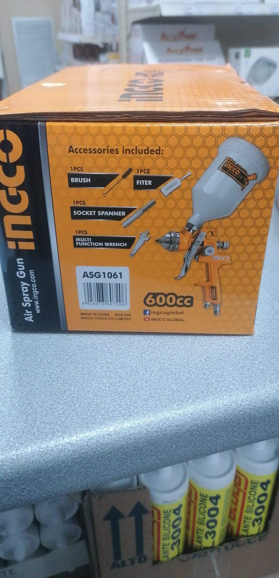 AEROGRAFO HPLV SERBATOIO SUPERIORE 1,4MM 600CC - La Fattoria