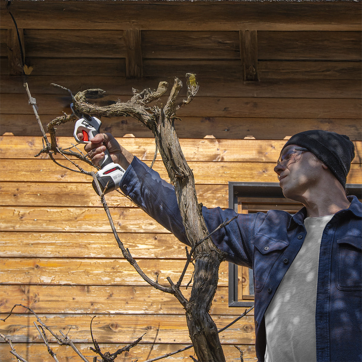 Castellari – Forbice Elettrica RYNO 45 | 14,4V | 2x2,0Ah | Taglio 29mm | Potatura