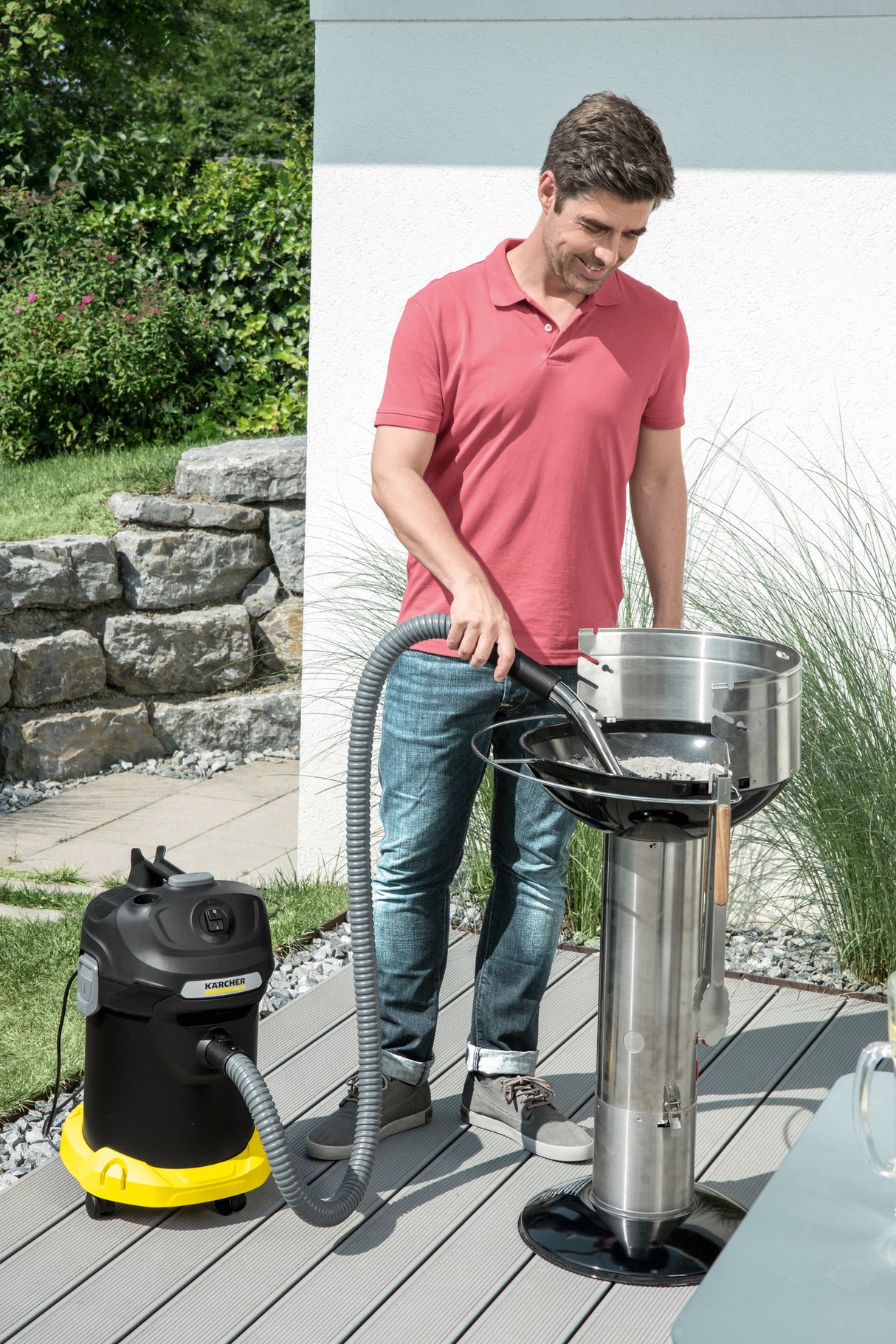 Kärcher AD 4 Premium – Aspiracenere 600 W con Filtro Ignifugo e Serbatoio Metallo 17 L – Per Cenere Fredda, Stufe a Pellet, Camini e Barbecue – Sistema ReBoost
